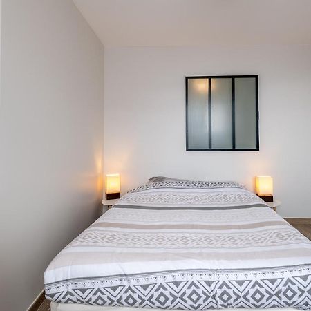 Appartement Lumineux Au Centre Du Village Saint-Felix  外观 照片